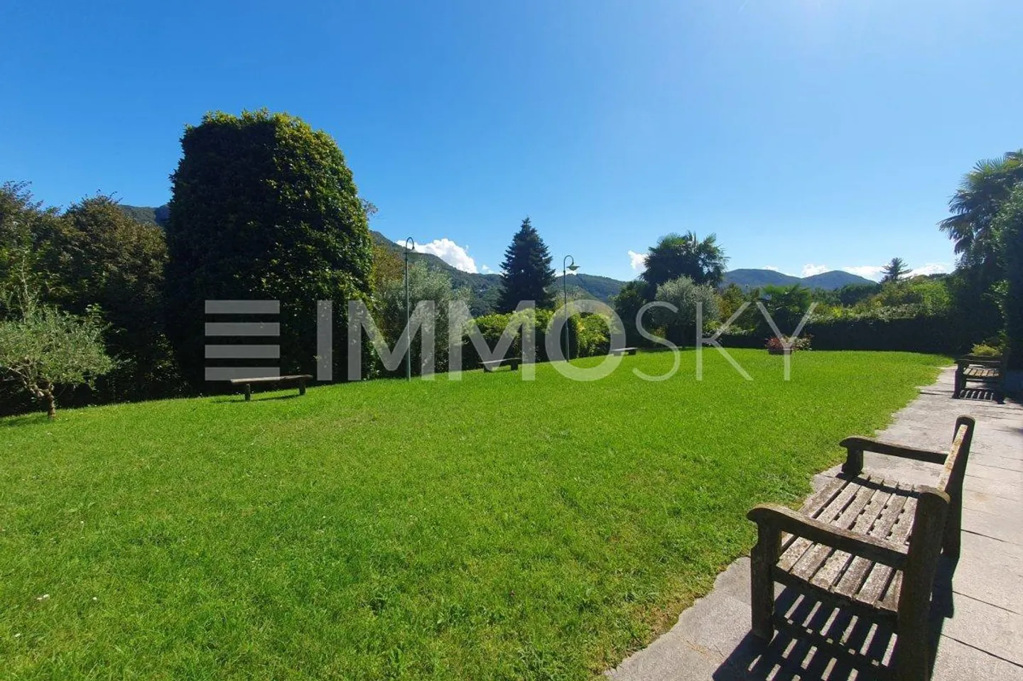 Splendido Appartamento Panoramico di Lusso a Collina dOro - Foto 3 di 5