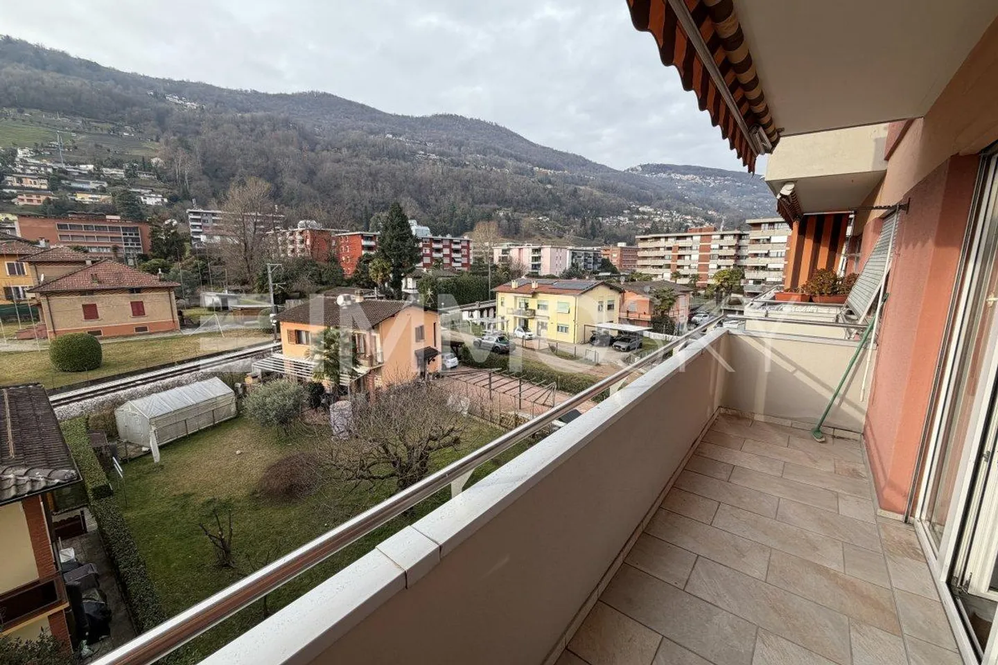 Strategisches Studio-Apartment nur einen Steinwurf von der italienischen Grenze entfernt - Foto 5 von 5