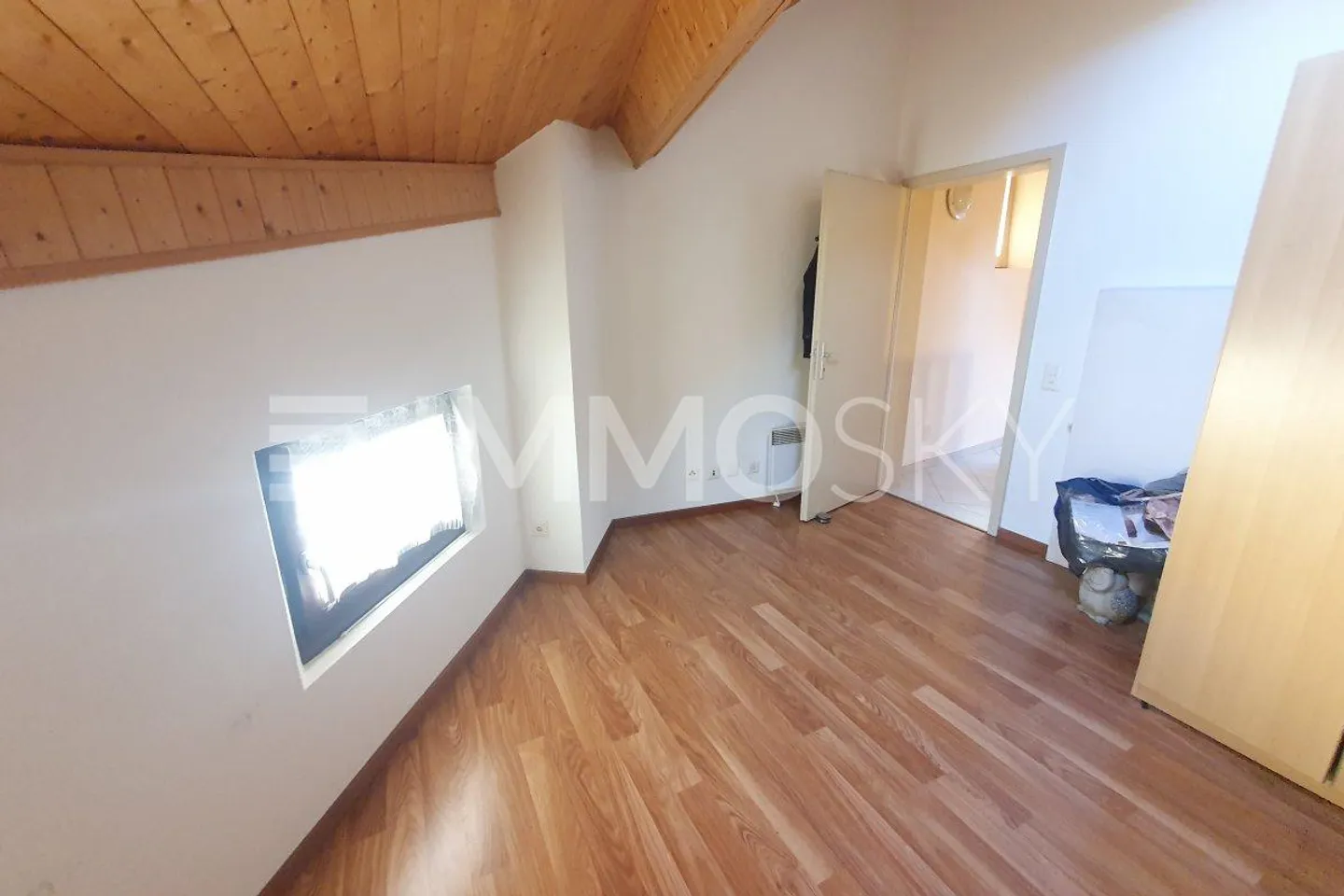 Interesting multi-level real estate opportunity - Photo 5 of 5