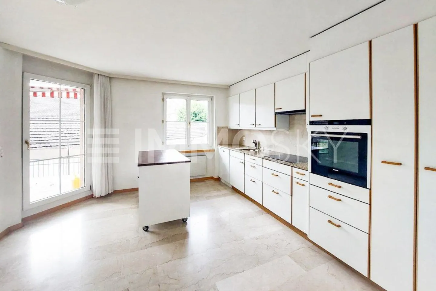 Ihr neues Zuhause mit Balkon und Ruhegarantie - Foto 3 von 5