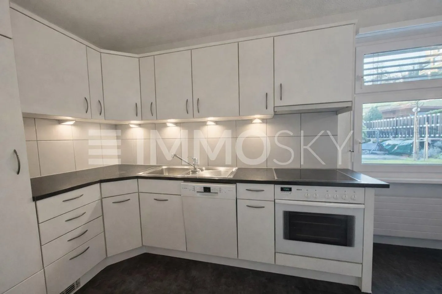 Appartement Charmant avec Balcon - Photo 3 sur 5