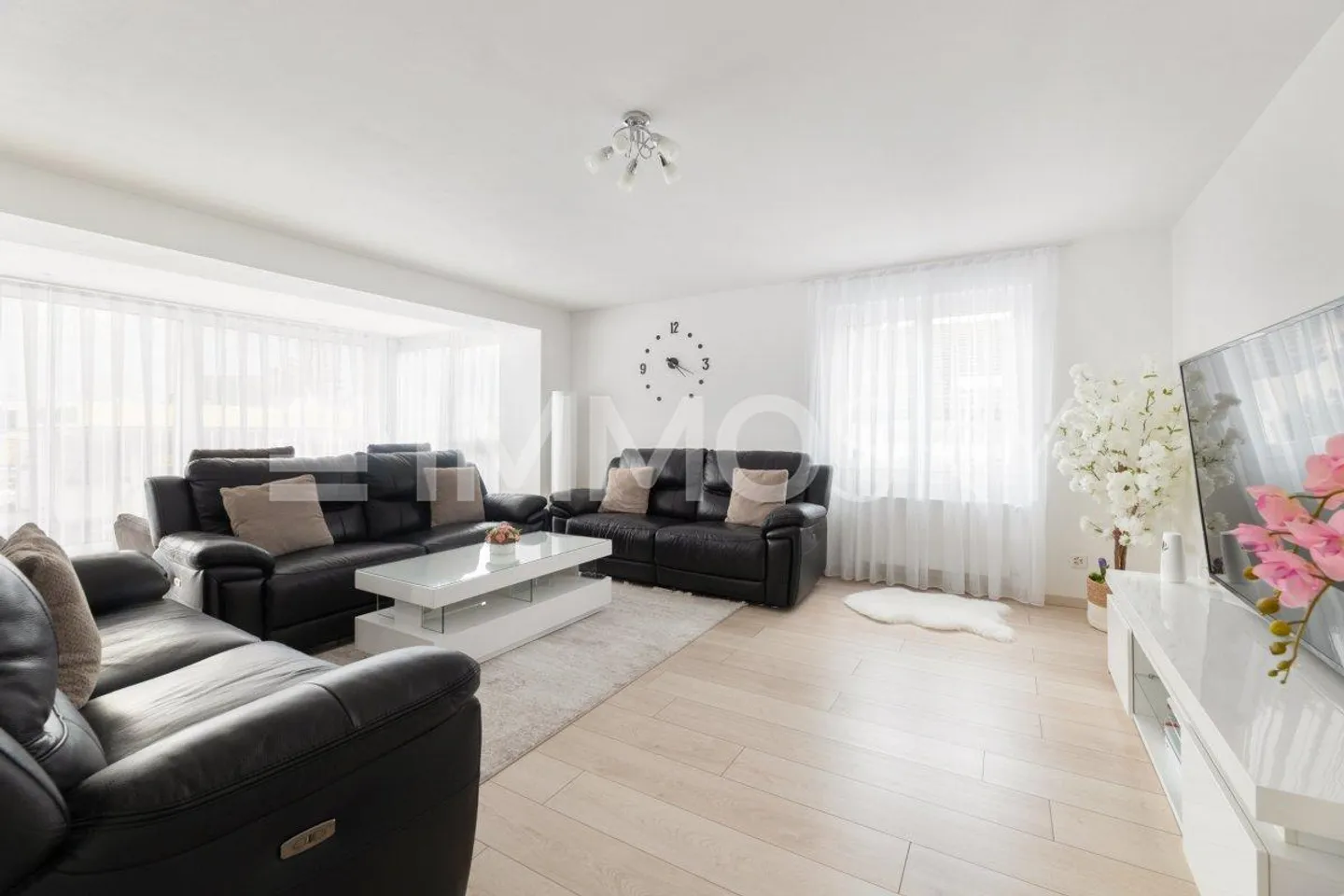 Vivere in famiglia in una posizione privilegiata - Foto 2 di 5