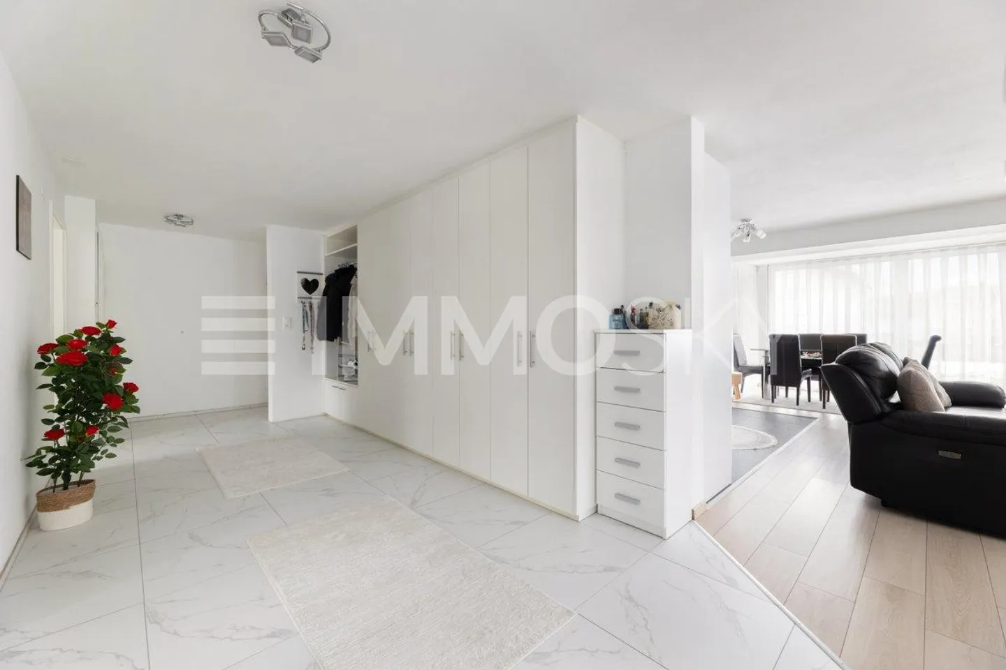 Vivere in famiglia in una posizione privilegiata - Foto 4 di 5