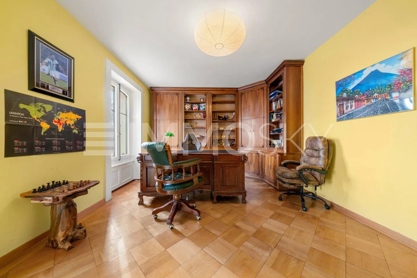 Wunderschönes Herrenhaus mit Blick auf den See - Foto 2 von 5