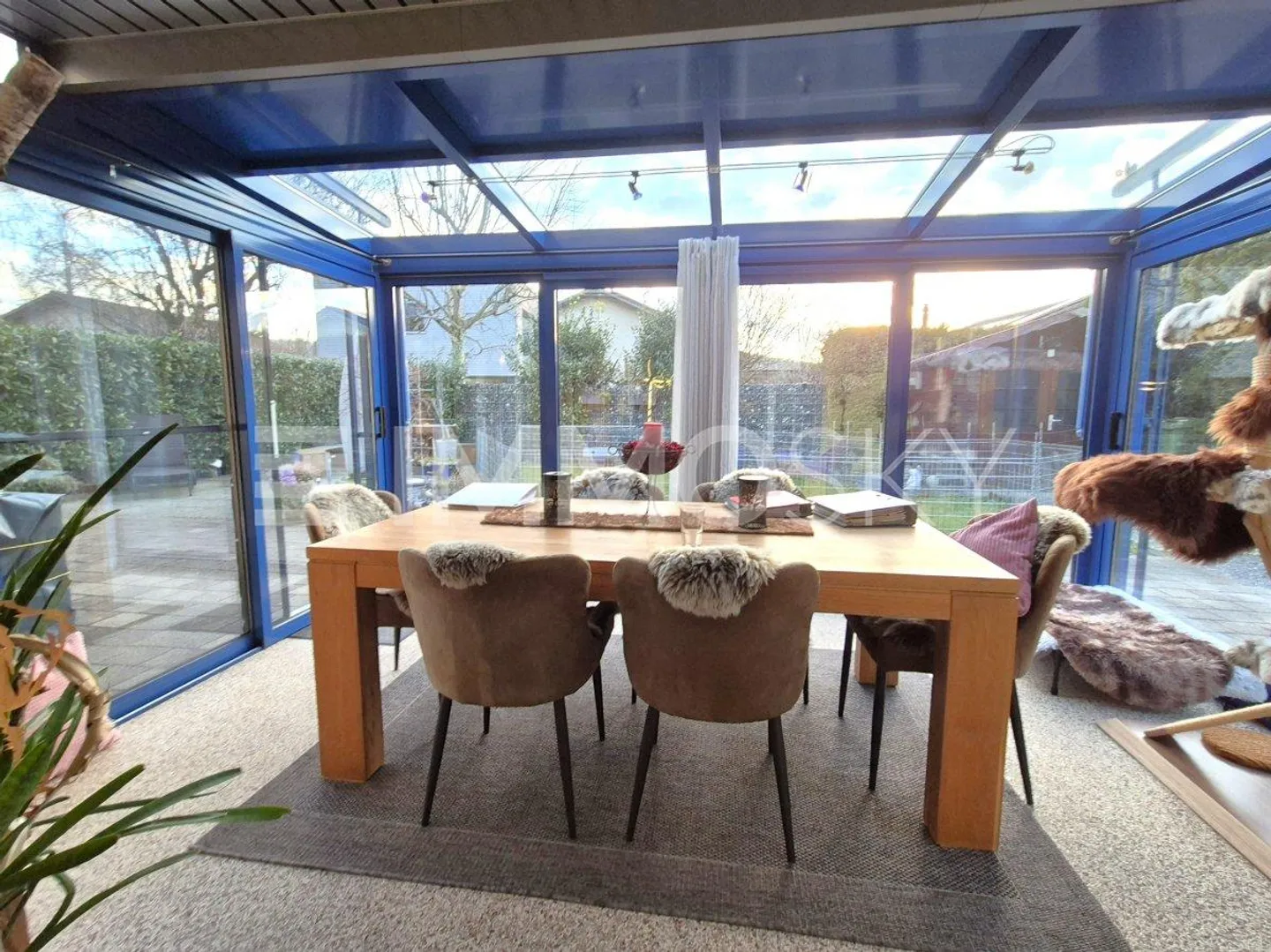 Your new home: quiet, spacious and renovated - Photo 3 of 5