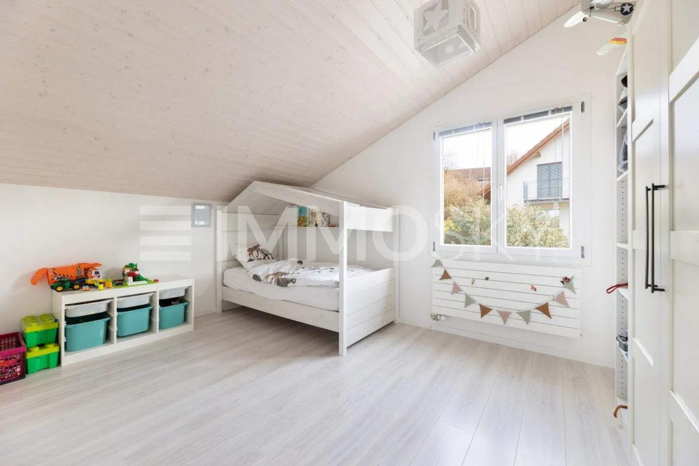 Casa Familiare Moderna con Vista Verde - Foto 5 di 5