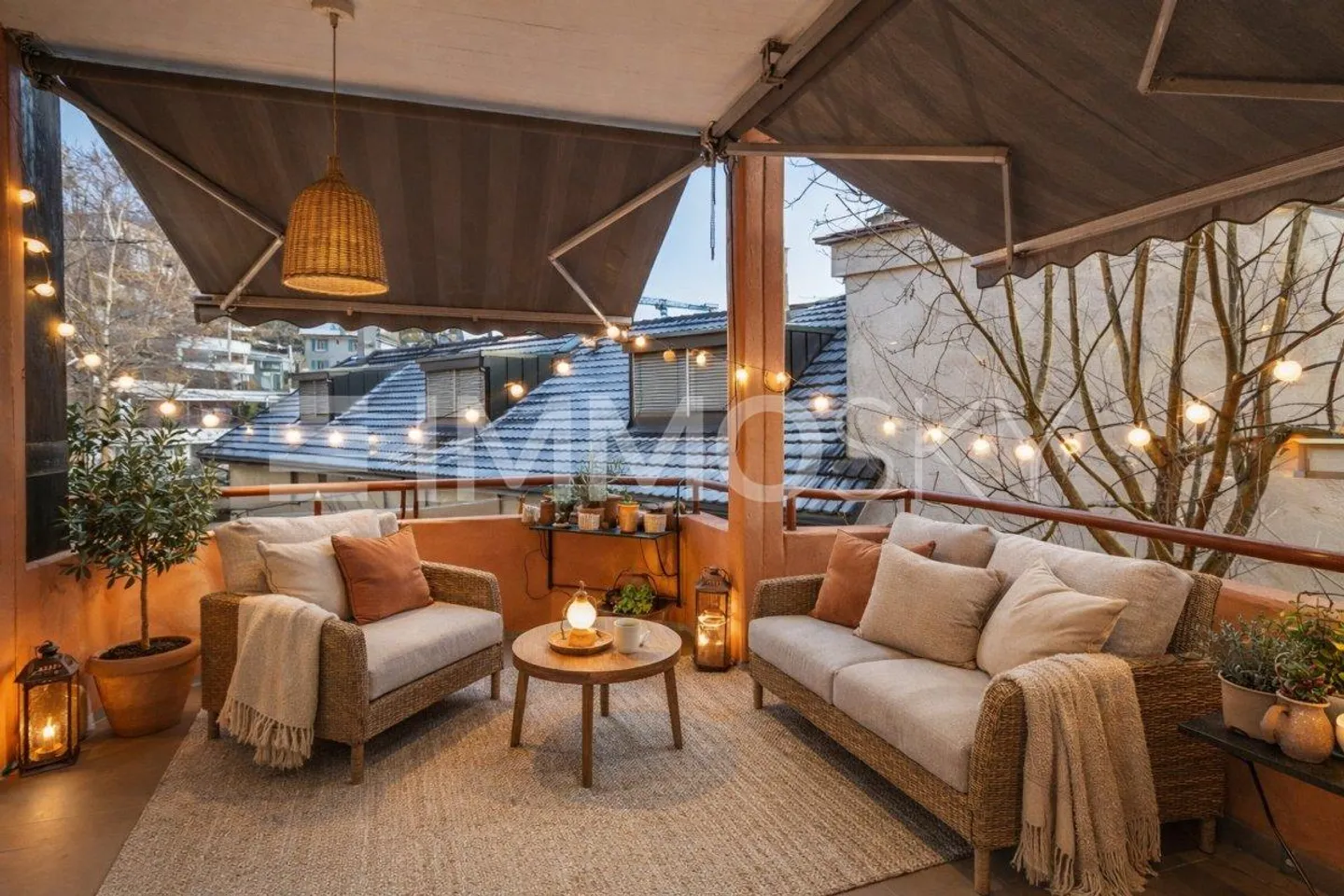 Une maison avec un charme et un caractère très spéciaux - Photo 3 sur 5