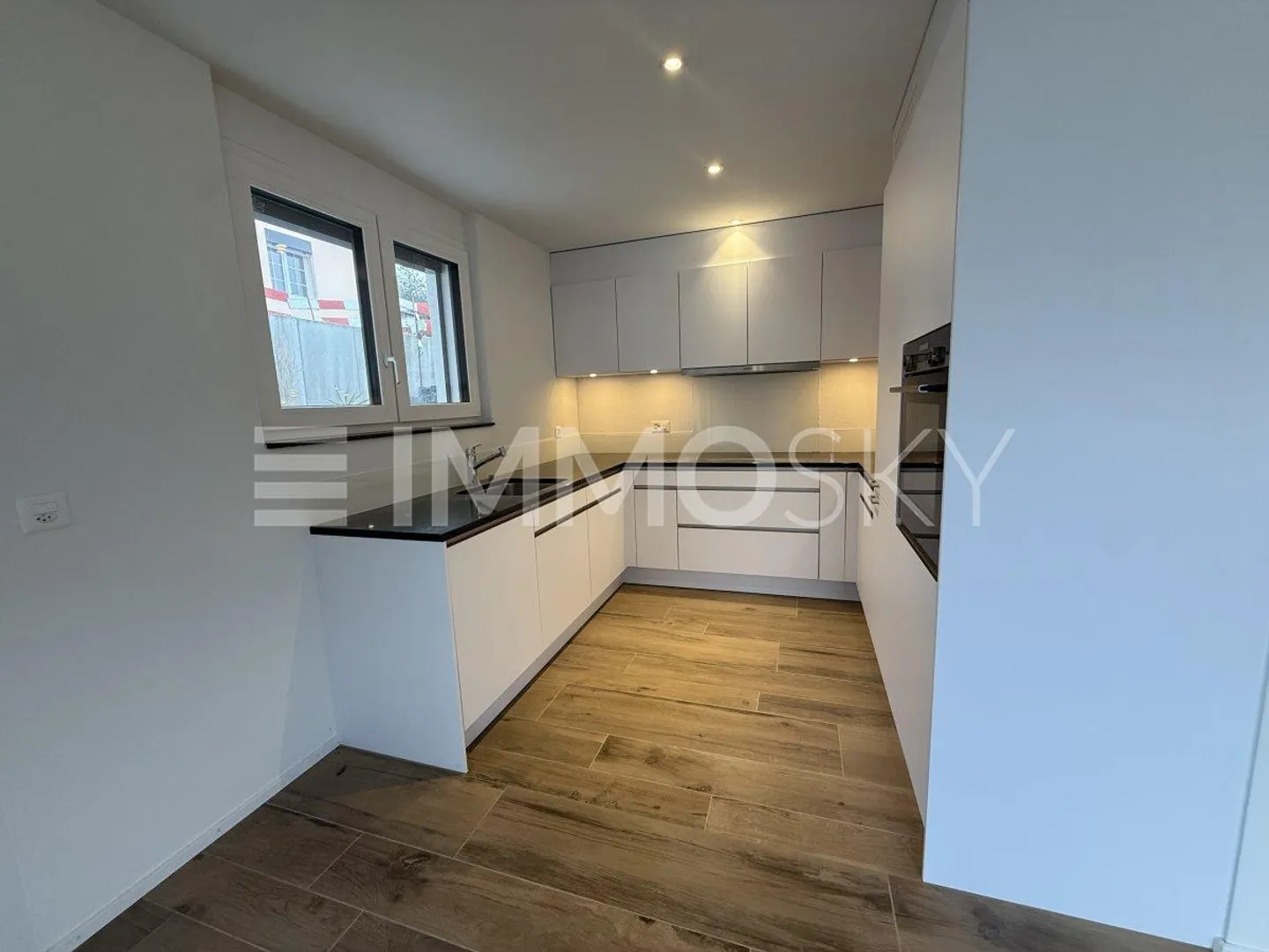 Une architecture intemporelle rencontre le plus haut confort de vie - Photo 3 sur 5