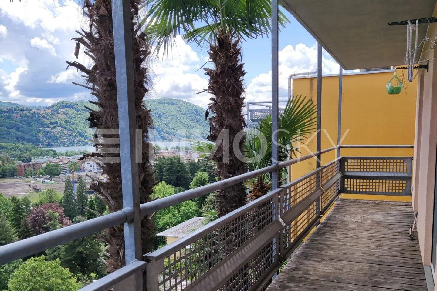 Villa panoramique avec vue sur le lac dans un quartier exclusif d'Agno - Photo 5 sur 5