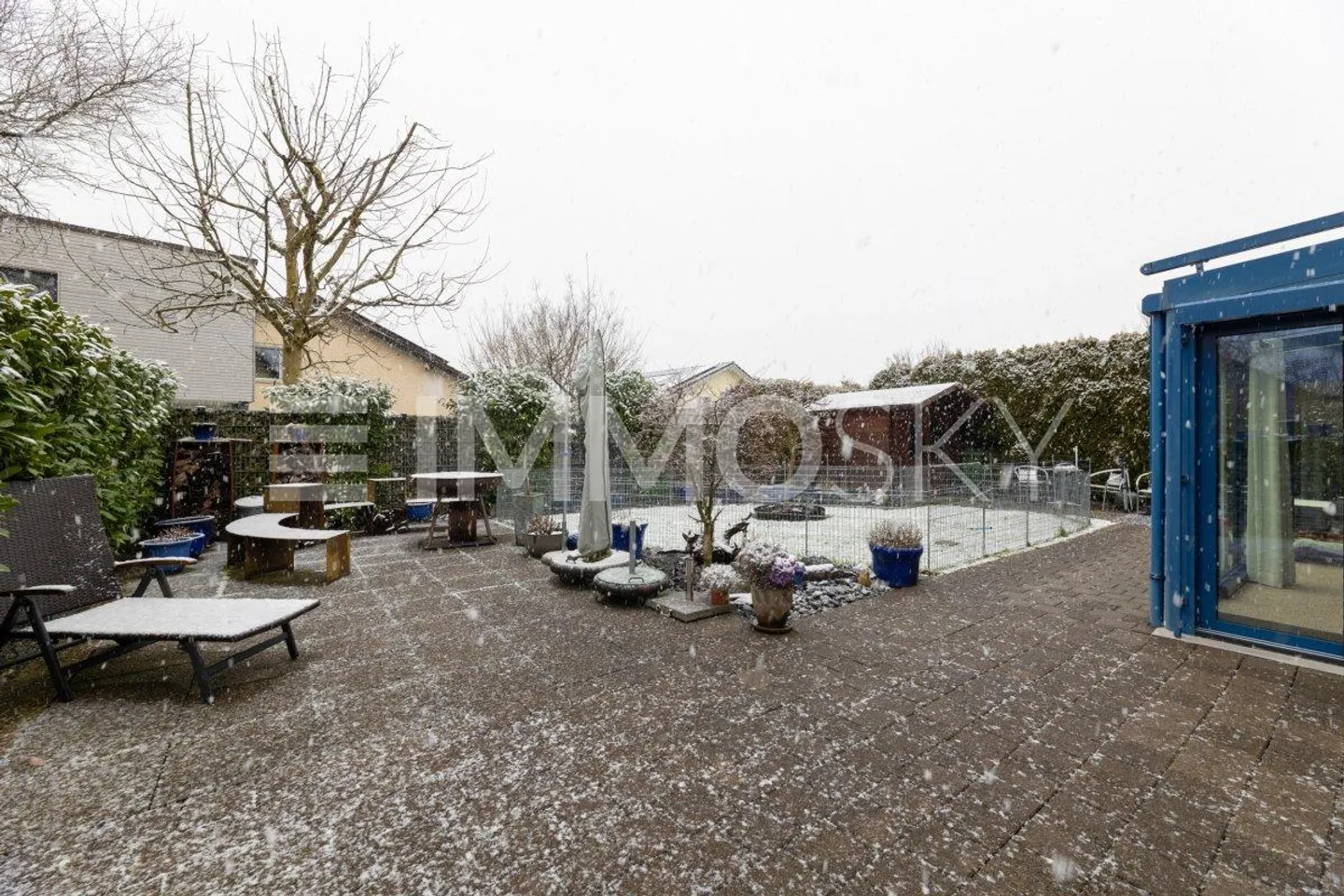 Geräumiges Einfamilienhaus mit Garten - Foto 3 von 5