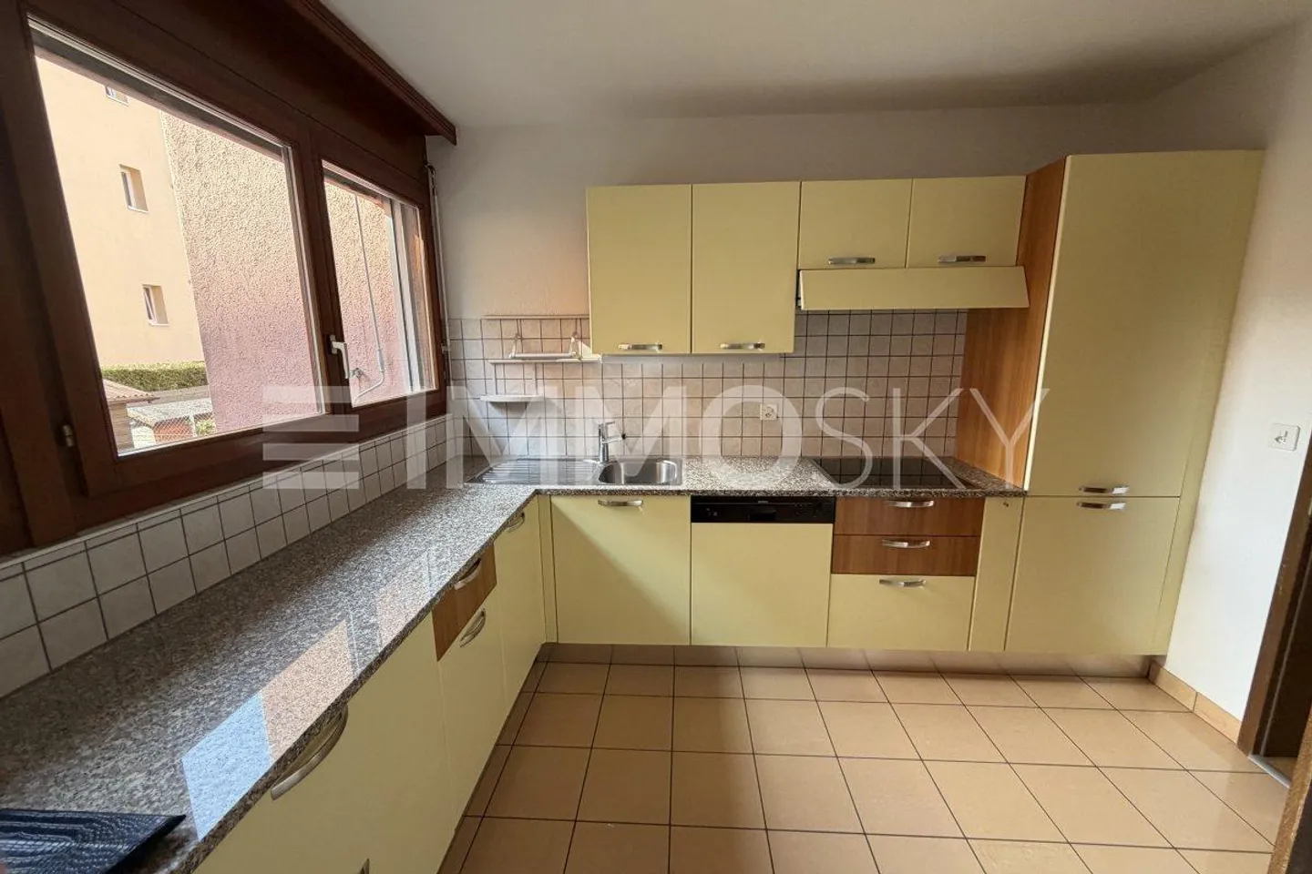 Appartement lumineux 2.5 pièces avec jardin privé - Photo 4 sur 5