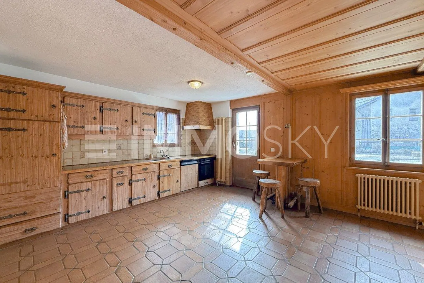 Casa affascinante di 4,5 stanze su tre livelli - Foto 3 di 5