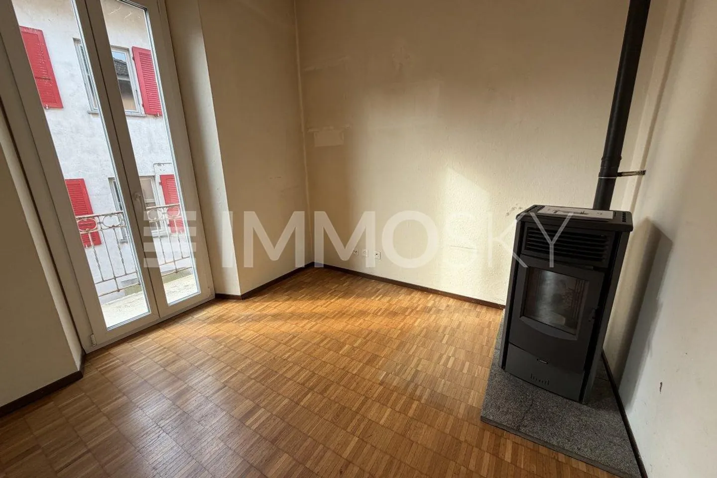 Mischgebäude in Preonzo - Haus und Gewerbefläche - Foto 5 von 5