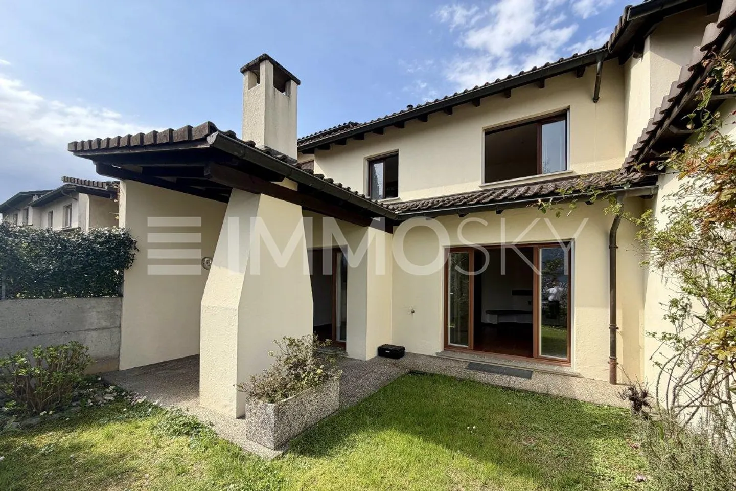 Elegante Viletta a Schiera con Giardino Privato  - Breganzona - Foto 1 di 5