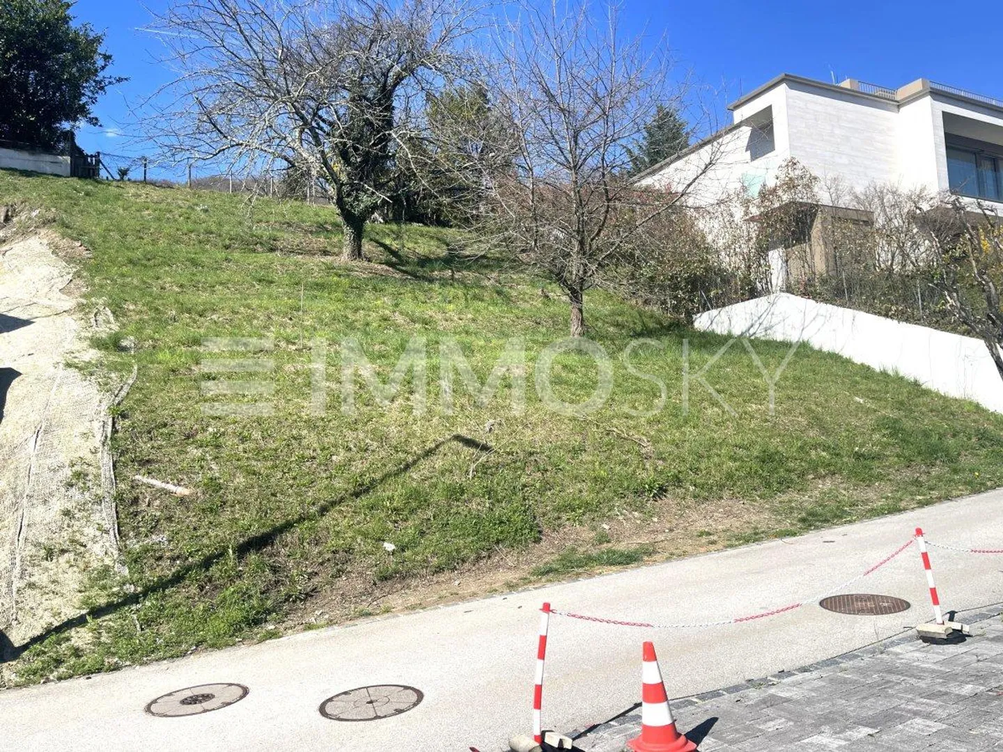 In sonniger und panoramischer Lage - Foto 3 von 5