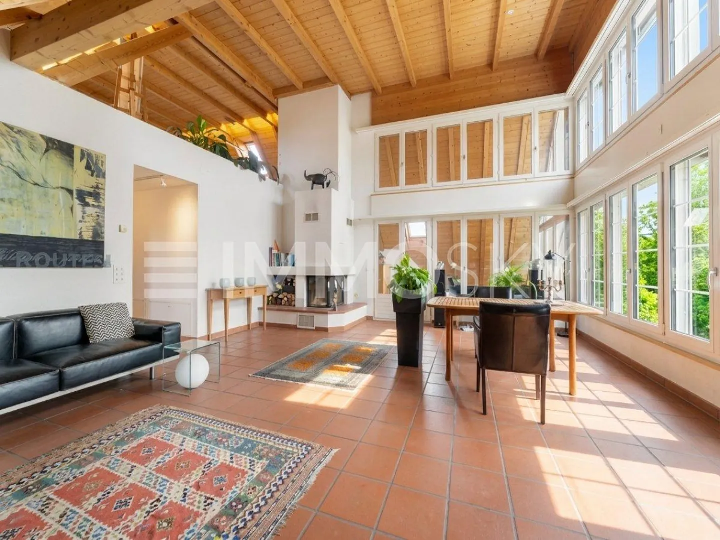 Expérience de vie unique sur deux étages - Photo 2 sur 5