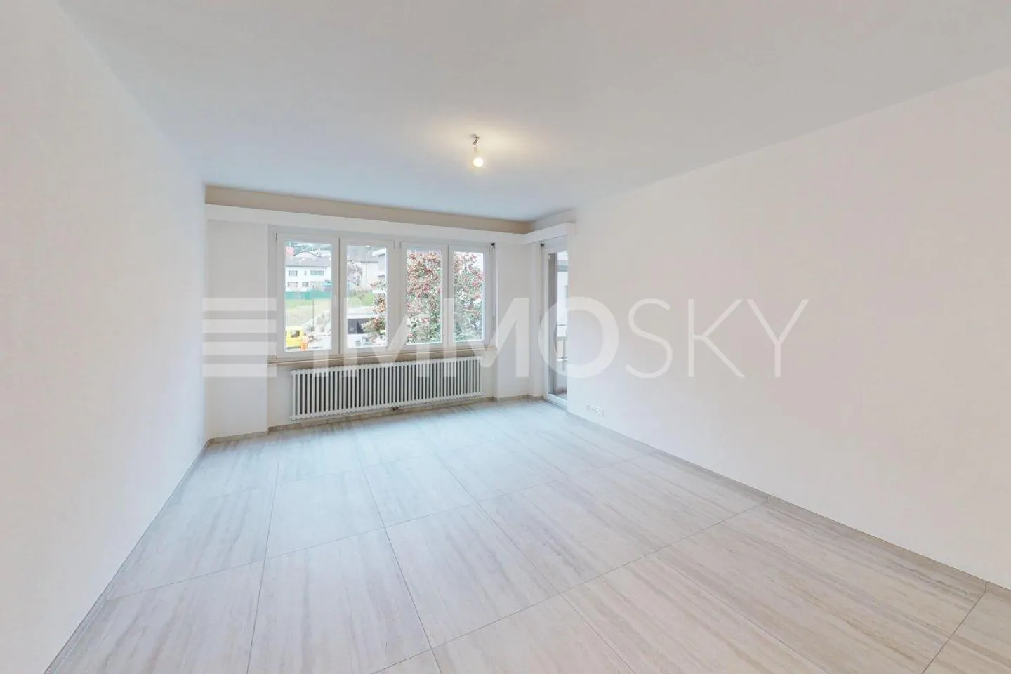 Komplett renoviert in zentraler Wohnlage - Foto 2 von 5