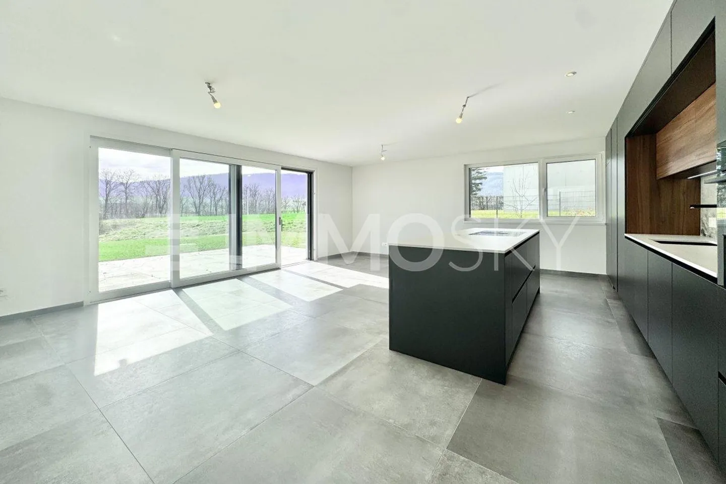 In affitto a Courtételle - Elegante villa nuova con giardino - Foto 3 di 5