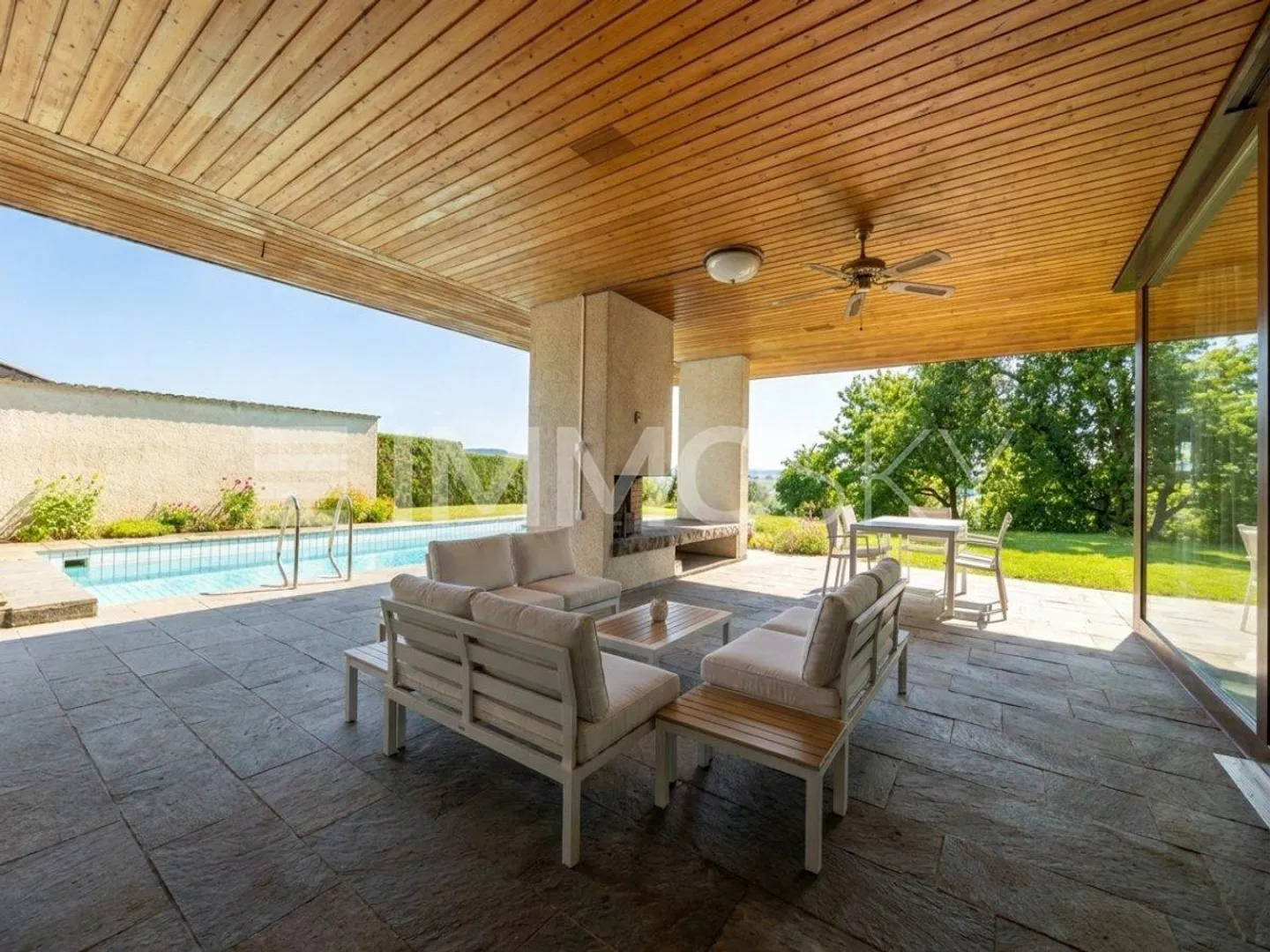 Where the view never ends... - Photo 2 of 5