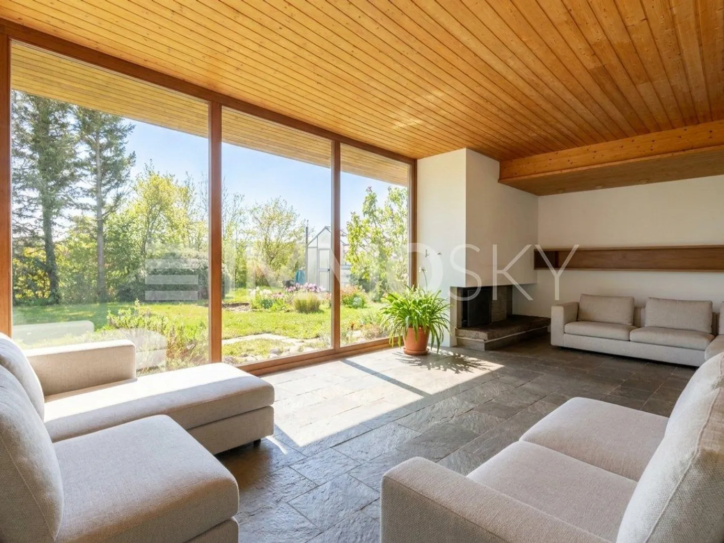 Where the view never ends... - Photo 3 of 5