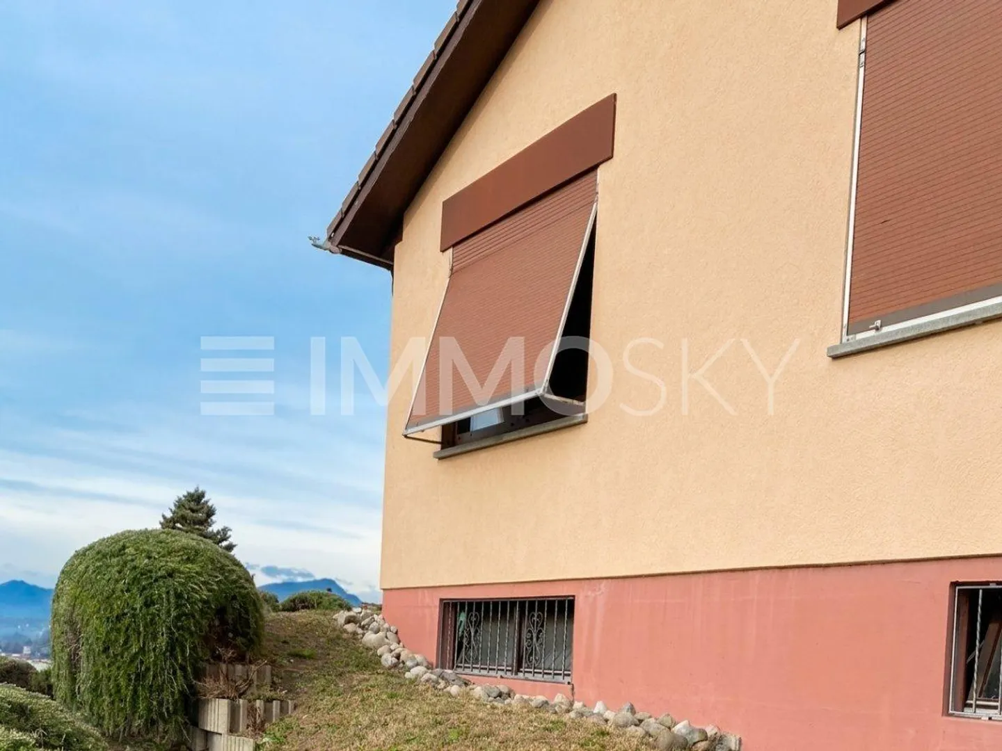 Traumhaus, das im Herzen des Grüns wieder zum Leben erweckt werden soll - Foto 1 von 5