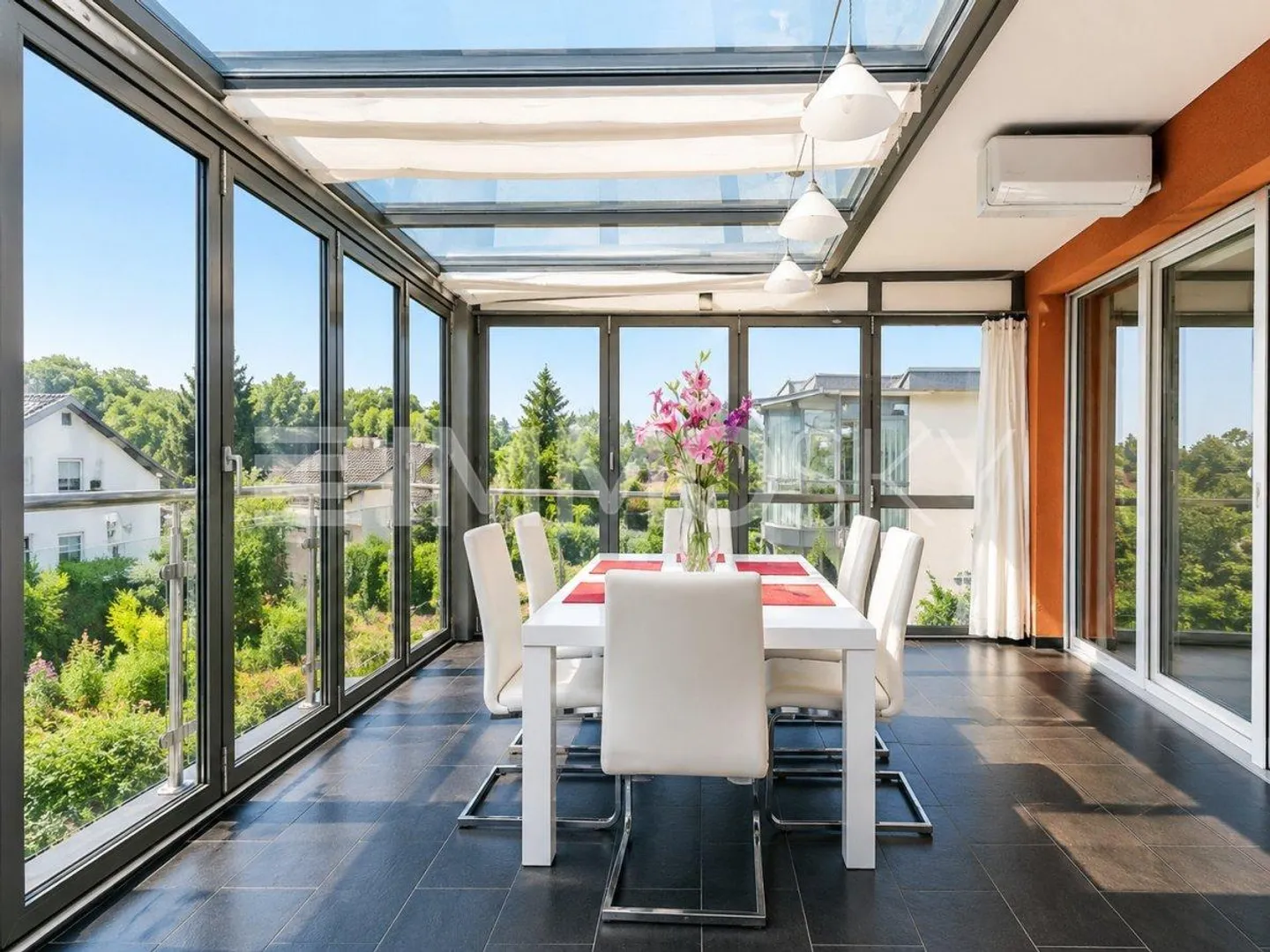 Stilvolles Penthouse mit Terrasse - Foto 5 von 5