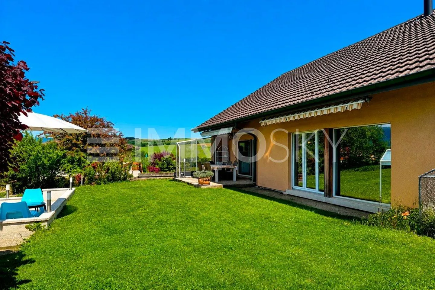 Familienvilla in Chavornay - Foto 1 von 5