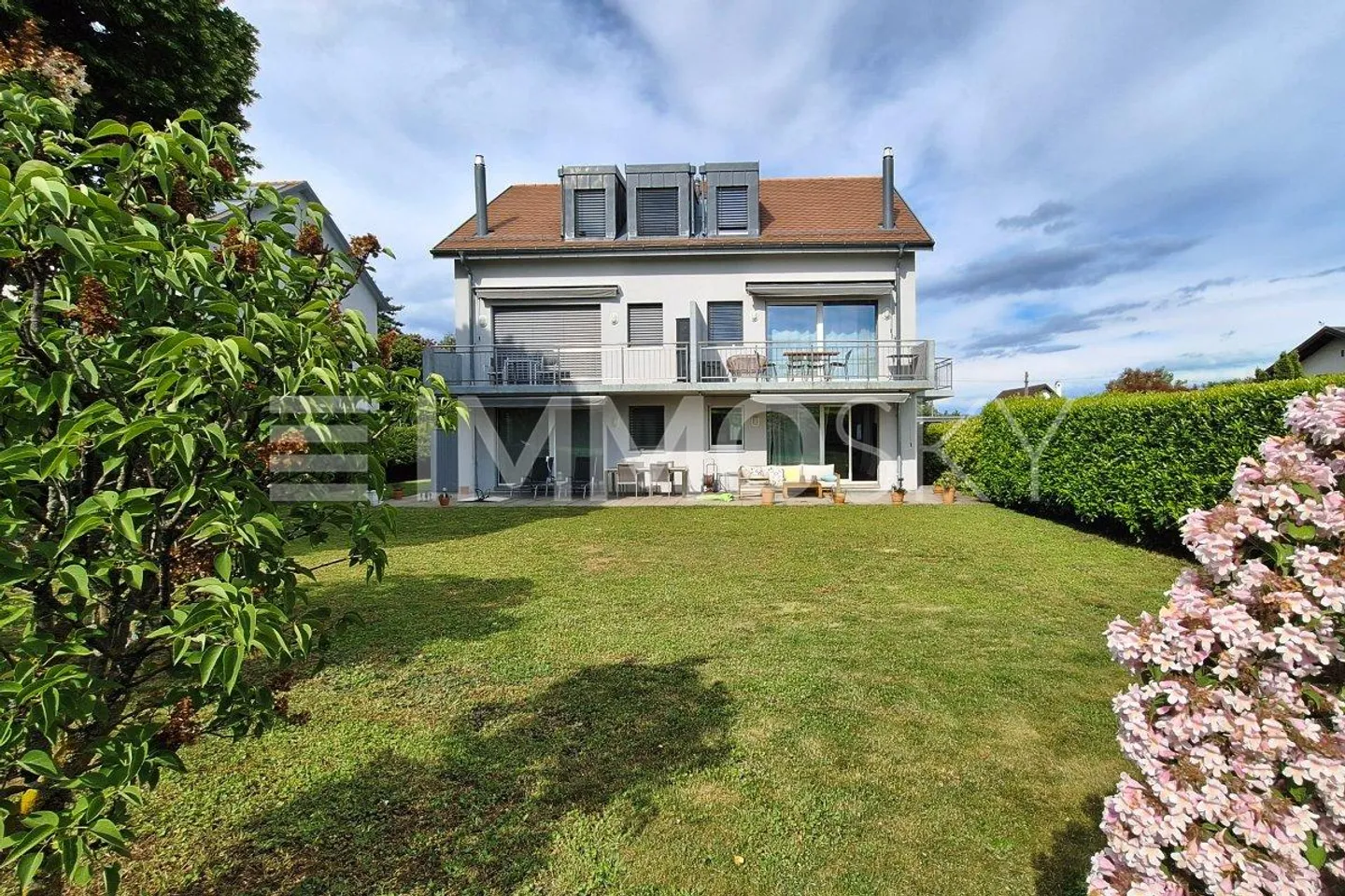 Appartement avec jardin et sous-sol - Photo 2 sur 5