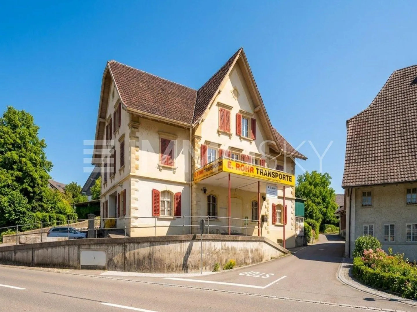 Charme historique avec potentiel locatif - Photo 1 sur 5