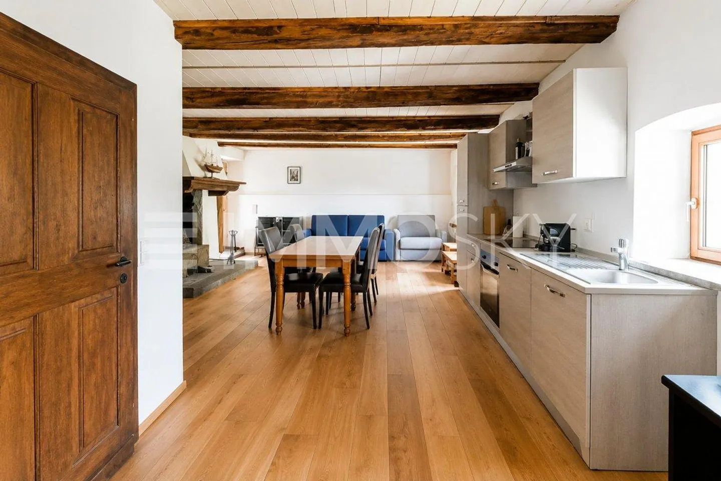 Charming holiday home with breathtaking lake view - Photo 3 of 5