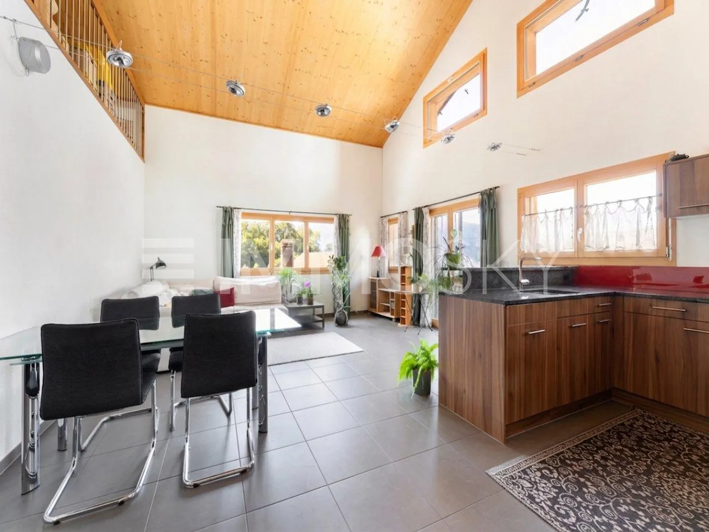 Mountain Home with Second Residence - Photo 2 of 5