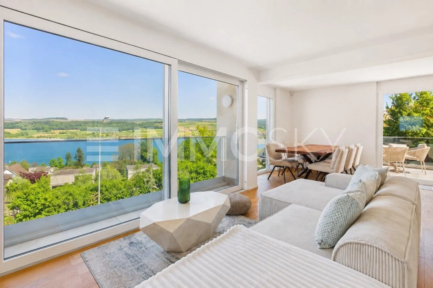 Ein kleines Paradies am grossen See - Photo 1 sur 5