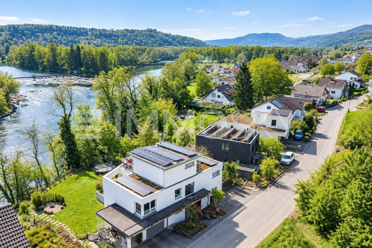 The Aare at Your Doorstep. Your Dream Home Within Reach. - Photo 2 of 5