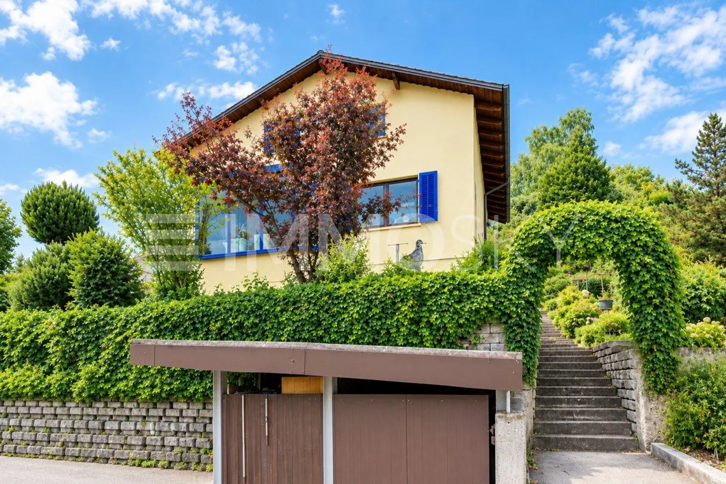Rustikales Haus mit Garten - Foto 1 von 2