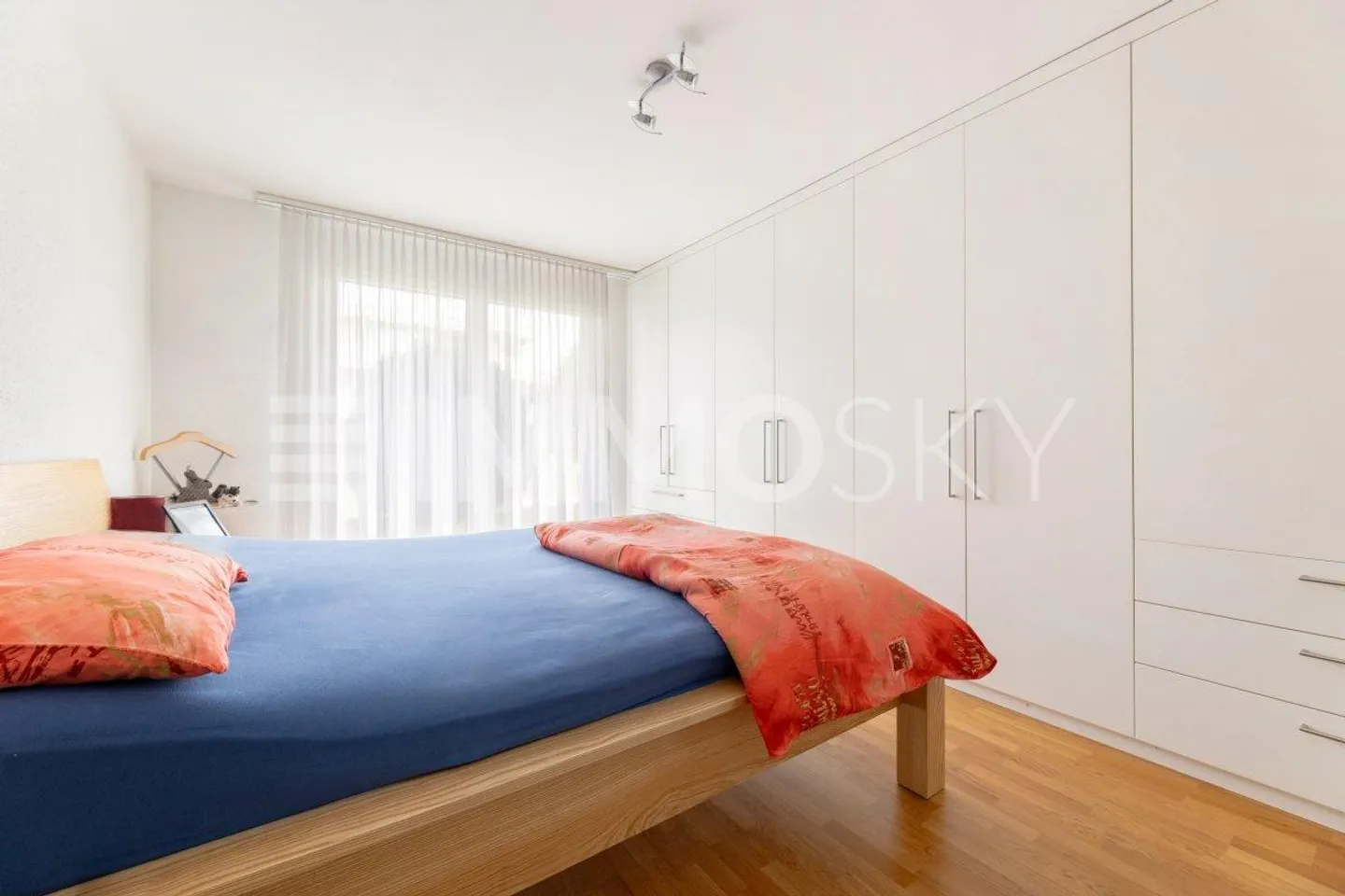 Licht und Sonne: Attraktive Wohnung mit zwei Sitzplätzen - Photo 5 of 5