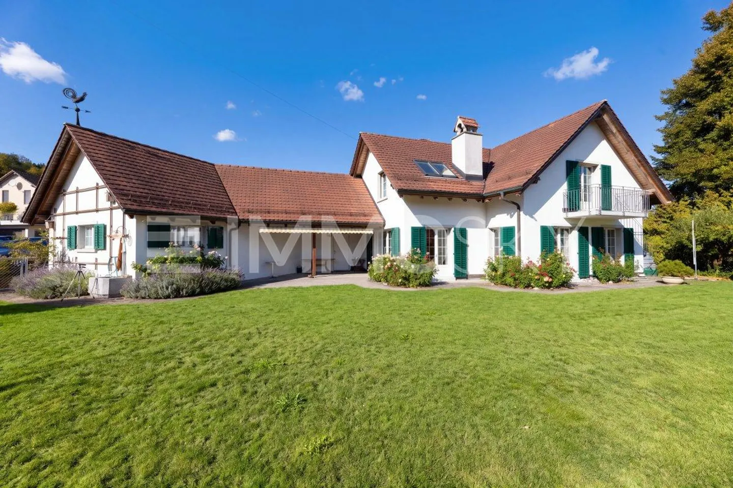 Ein geräumiges Paradies mit Weitblick für Sie und Ihre Familie - Photo 1 sur 5