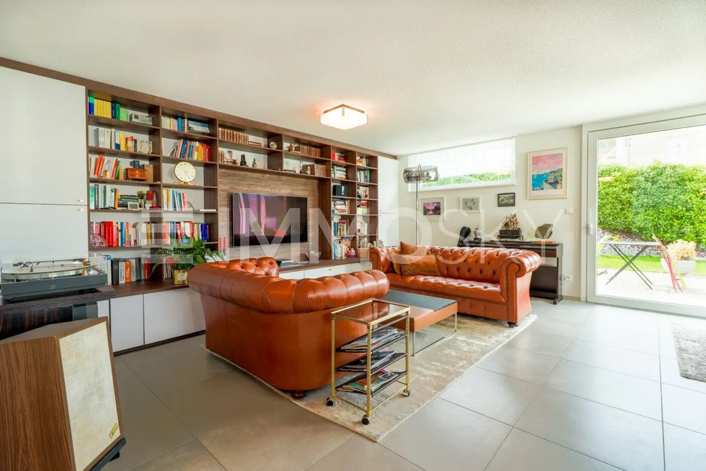 Spacious modern individual villa with quality materials - Photo 4 of 5
