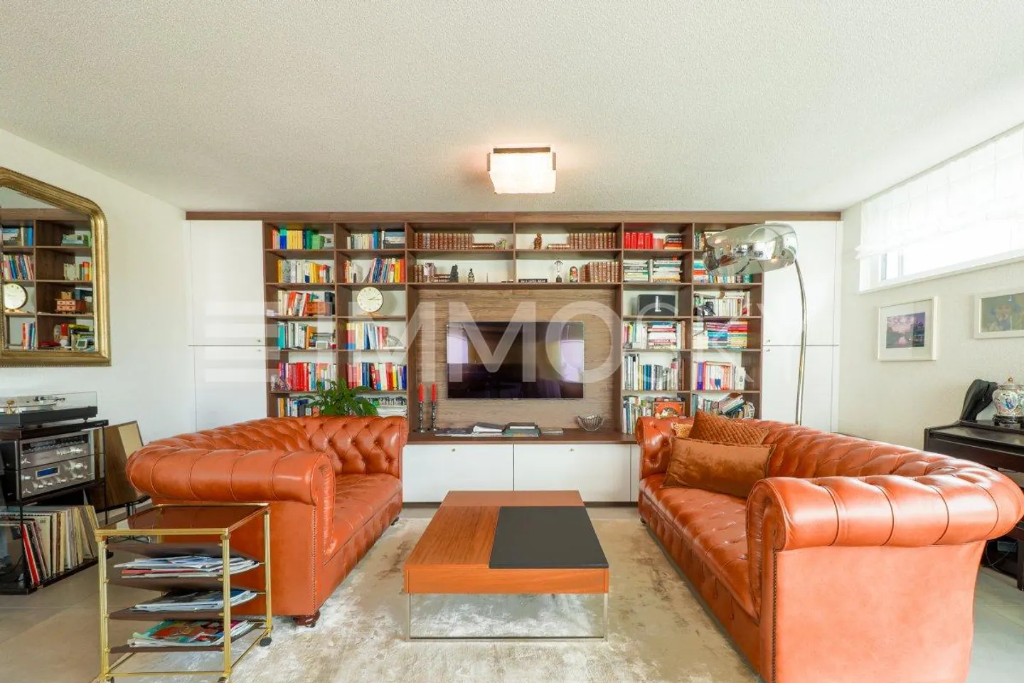 Spacious modern individual villa with quality materials - Photo 2 of 5