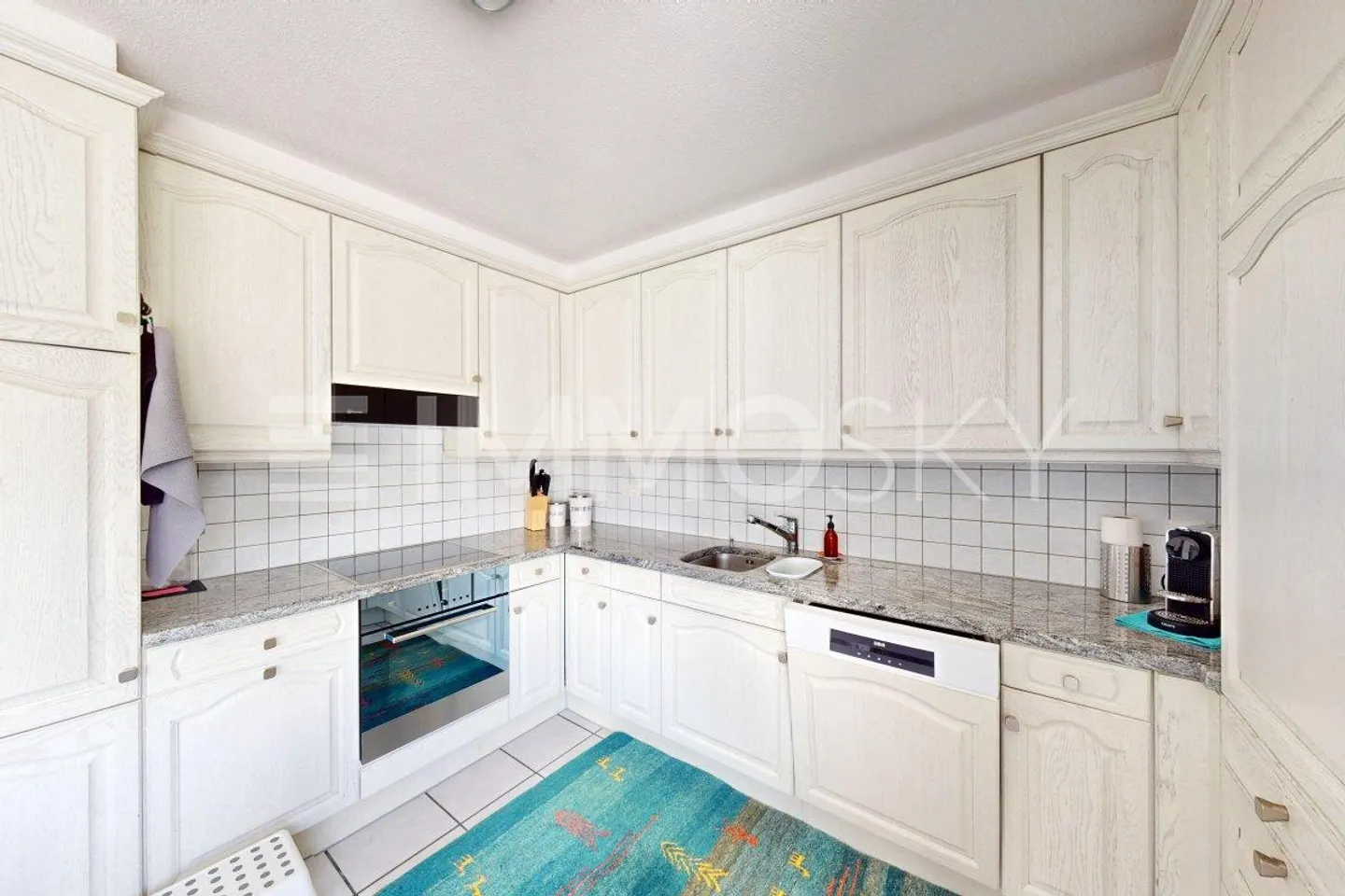 Appartamento soleggiato con terrazzo panoramico - Foto 2 di 5