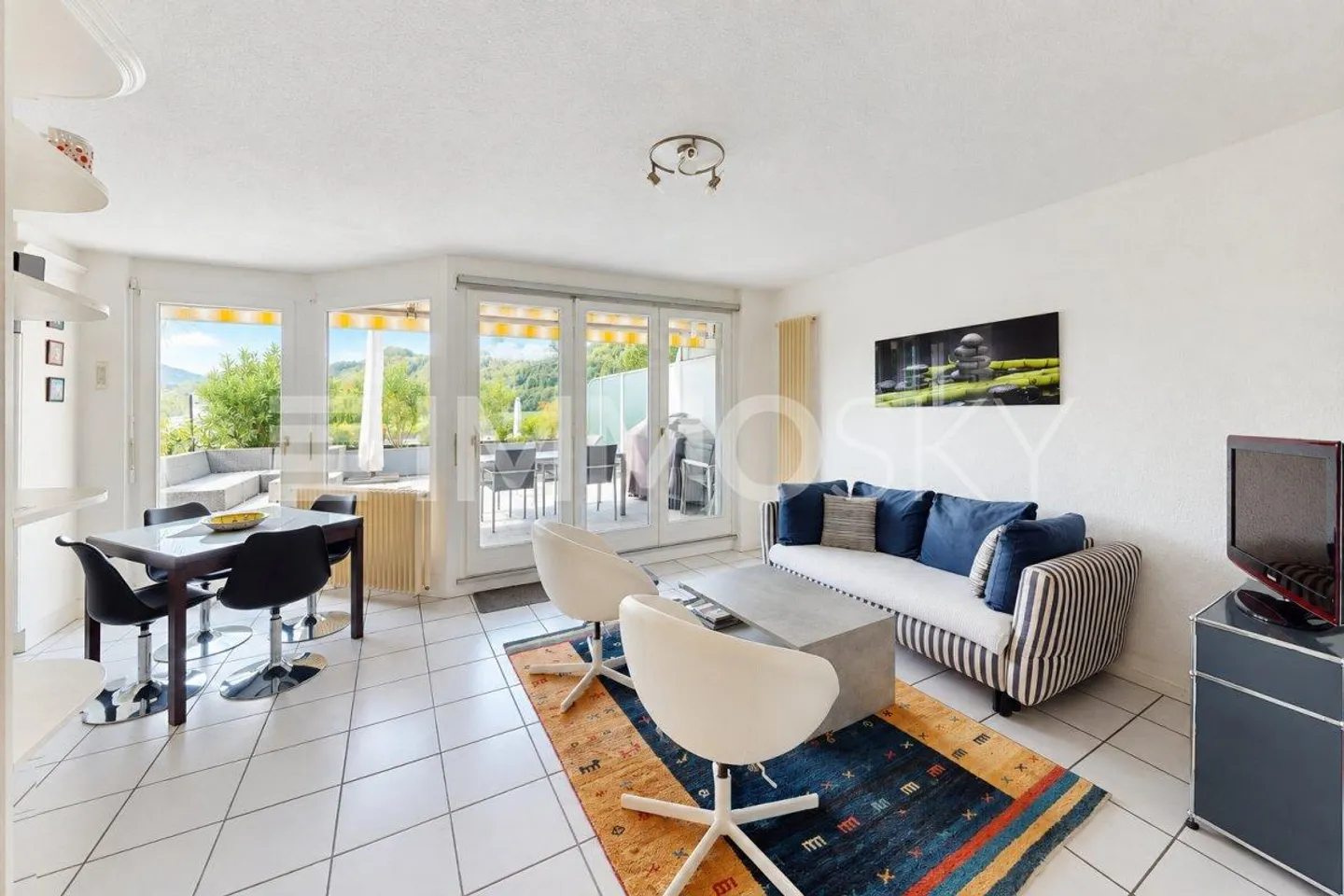 Appartamento soleggiato con terrazzo panoramico - Foto 3 di 5