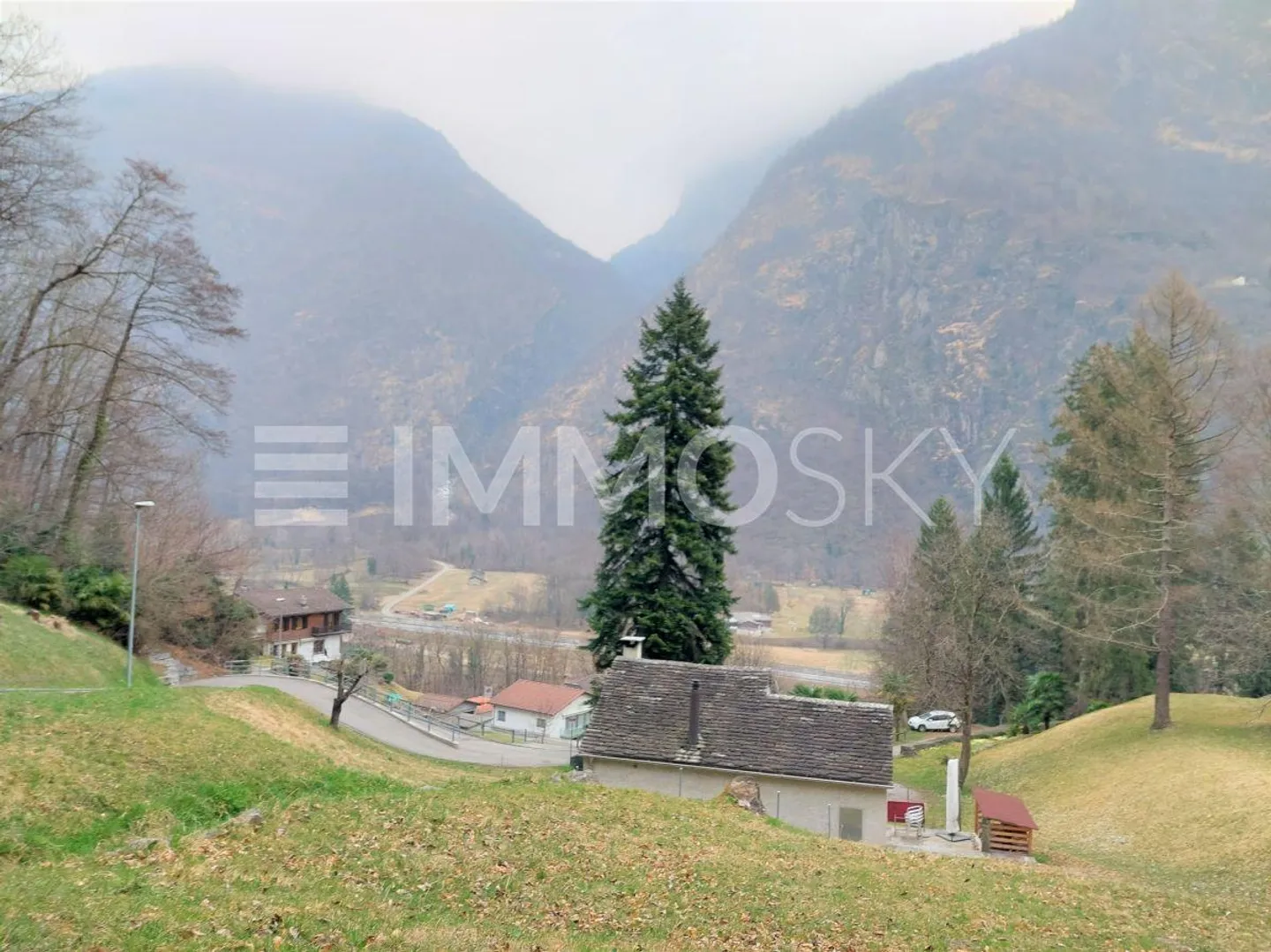 Rifugio lontano dal traffico cittadino, nuovo nella natura - Foto 3 di 4