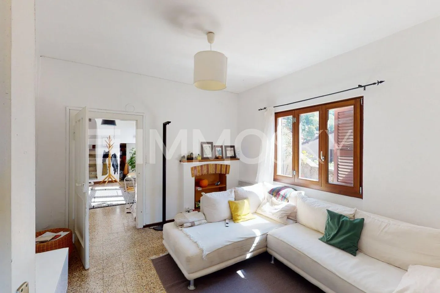 3 appartements avec entrées séparées et cour intérieure - Photo 2 sur 5