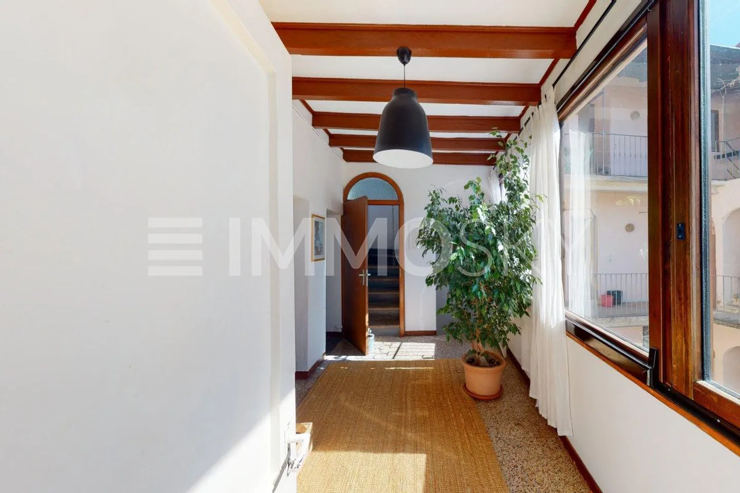 3 appartements avec entrées séparées et cour intérieure - Photo 5 sur 5