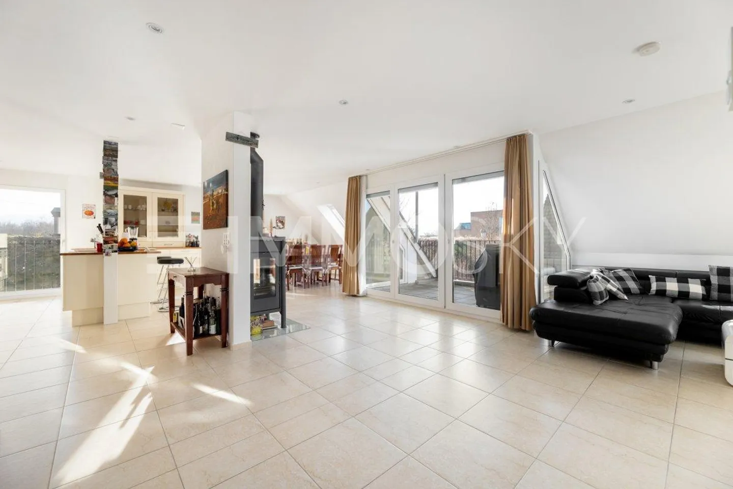 Plenty of space for the whole family - over 200m² of total usable area - Photo 1 of 5