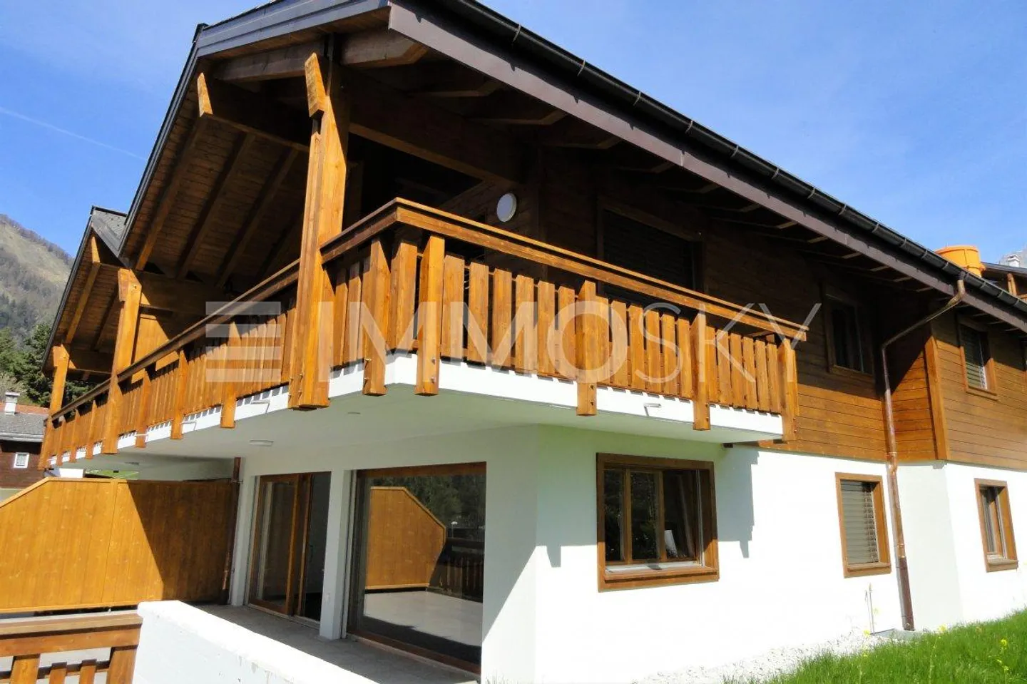 Residenza secondaria unica con prato (Clos B R02) - Foto 1 di 5
