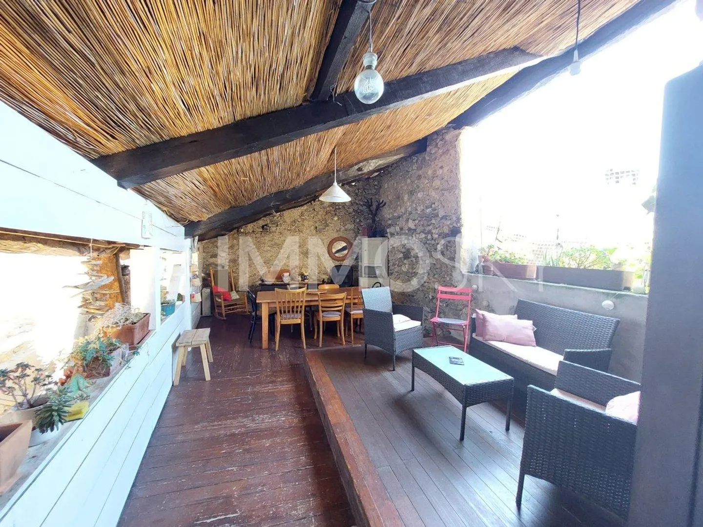 Maison unifamiliale - Photo 1 sur 5