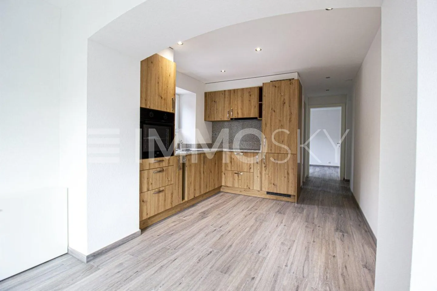 Mehrfamilienhaus mit angrenzender Scheune (Rendite ca. 3,9%) - Foto 1 von 5