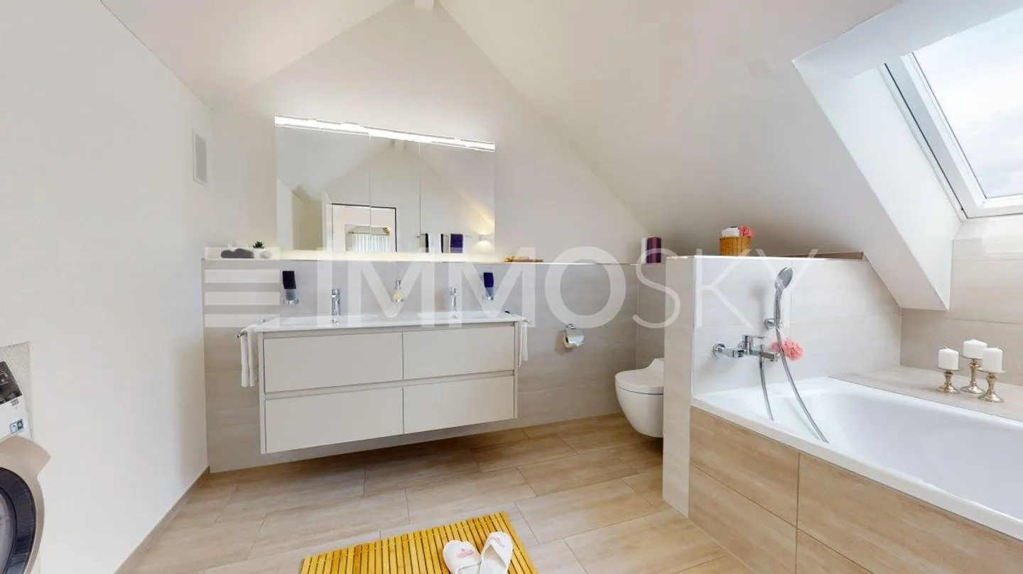 Elegance on Two Floors - RESERVED - Photo 5 of 5