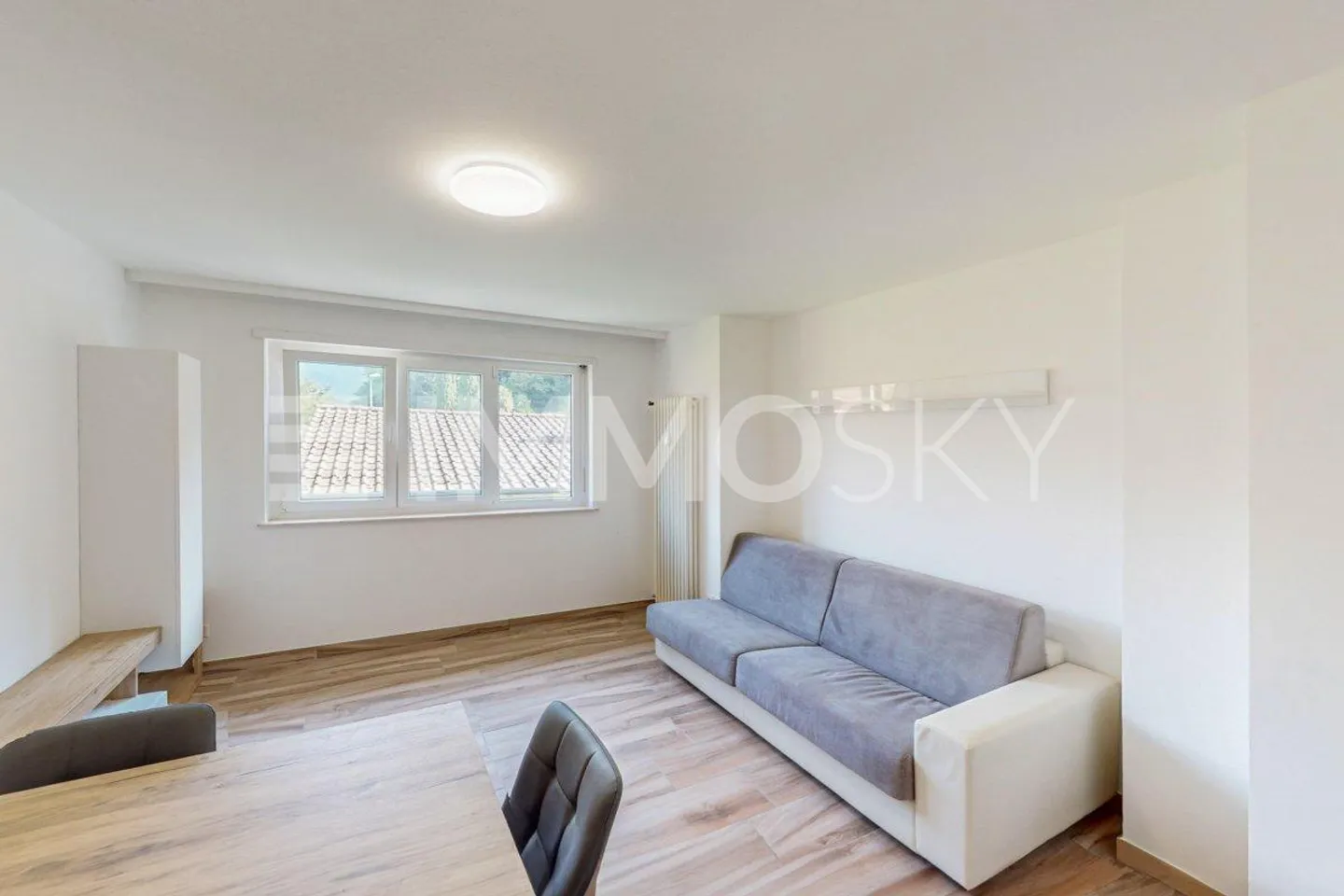 Completely renovated, away from city traffic - Photo 2 of 4