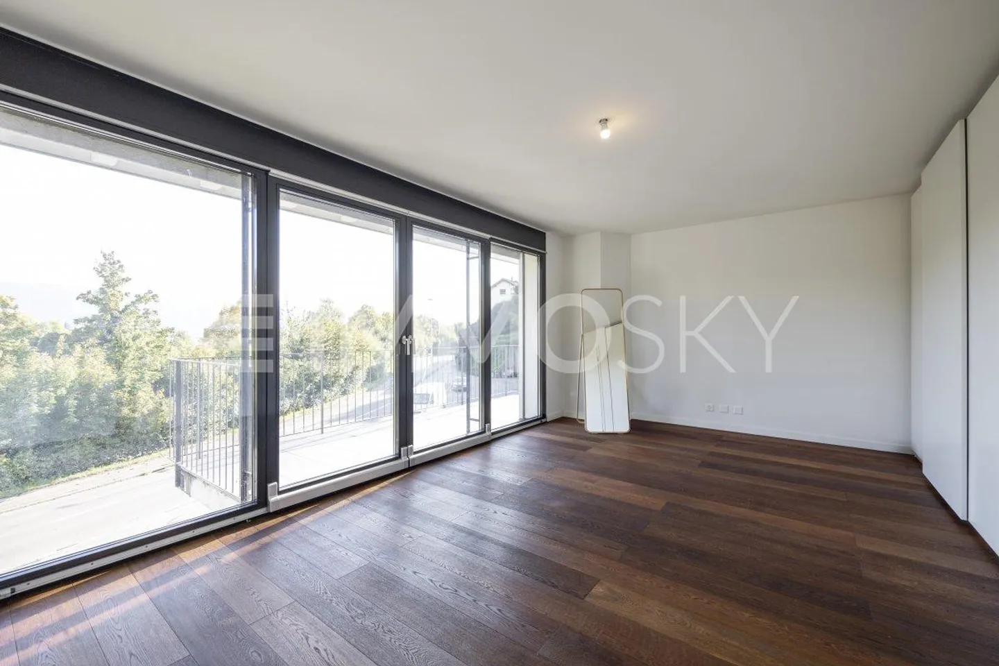 Magnifica villa a schiera angolare situata a Pully - Foto 5 di 5